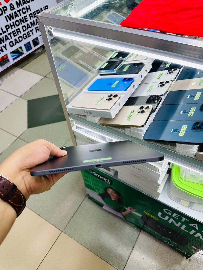iPad Air 4 64GB Wifi Only 99%smooth No issues (Category: iPad) located in San Juan City. Submitted by saabangadgetshop (Listing ID 1373065872, Image 2). Description: Onhand | Pre-owned iPad Air 4 64GB Wifi Only NTC APPROVED NO HIDDEN ISSUES NO HISTORY OF REPAIR 99%Smooth TEST TO SAWA RESET ALL YOU WANT TEST ALL YOU WANT NOT REFURBISHED AUTHENTIC PHONE ALL WORKING (FREE 3UTOOLS) iPhones iPads only 🆓Freebies ✅Charger ✅Case ✅Tempered Mode of Paymen
