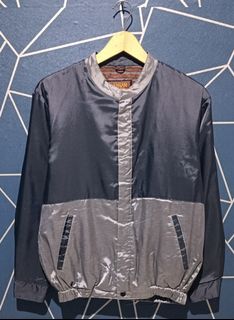 (Kategori: ) berada di . Dikirim oleh julsecondshopp (ID iklan 1373082182, Gambar 1). Deskripsi: .