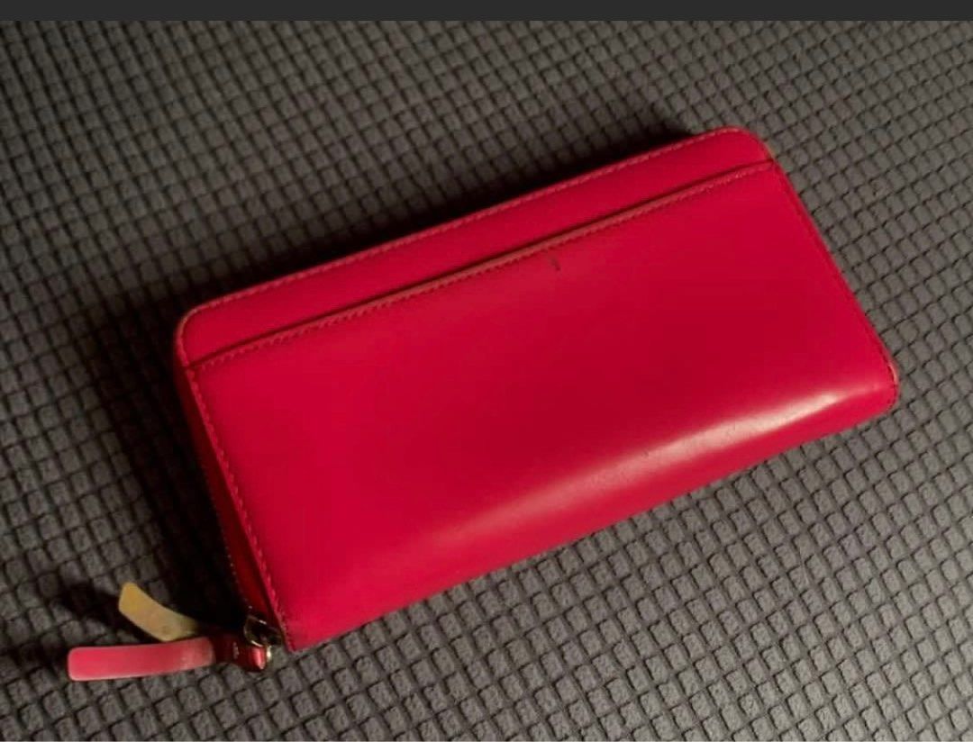 Kate Spade long wallet (Category: Wallets & Card holders) located in Manila. Submitted by sample_only (Listing ID 1373082585, Image 2). Description: Authentic with code Signs of use on the exterior buy clean on the interior Refer to photos for signs of use shipping c/o buyer.