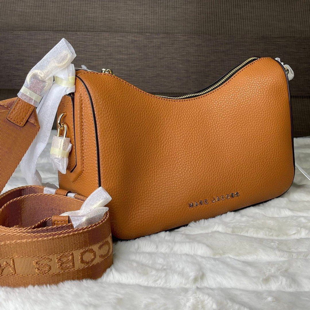 Large Drifter (Category: Luxury Bags & Wallets) located in Manila. Submitted by lovieauthenticmerchandise (Listing ID 1373149362, Image 2). Description: .
