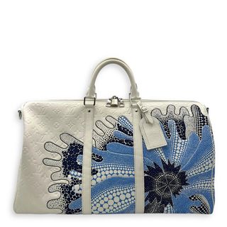 (Category: ) located in . Submitted by carousellluxury (Listing ID 1373096854, Image 1). Description: .