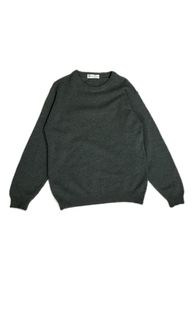 (Category: ) located in . Submitted by thriftedgarments (Listing ID 1373121909, Image 1). Description: .