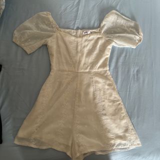 (Category: ) located in . Submitted by whitecloudsss (Listing ID 1373115322, Image 1). Description: .