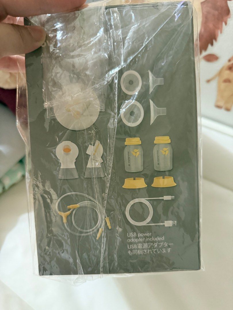 Medela Swing Maxi (Category: Breastfeeding & Bottle Feeding) located in Quezon City. Submitted by wunderbare (Listing ID 1373055173, Image 2). Description: Medela Swing Maxi Complete No issue Good as new Location: Tandang Sora Quezon City Meet up: SM North EDSA.