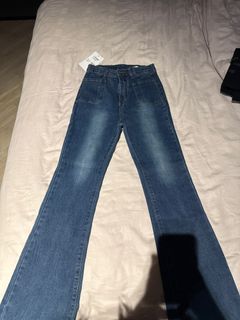 (Category: ) located in . Submitted by fikopef (Listing ID 1373211930, Image 1). Description: .