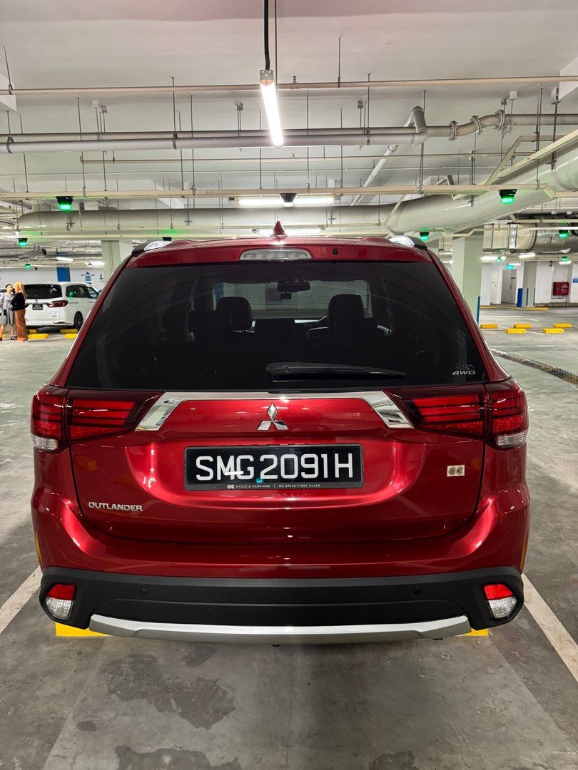 Mitsubishi Outlander 2.0 CVT Style 7-Seater (A)62872684576899113