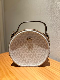 （分類：）位於 。 由 a_bys 提交（商品編號 1373204918，圖片 1）。簡介： 。