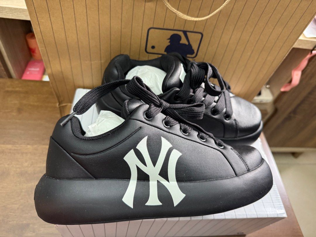 MLB BRAND NEW BLACK MENS SNEAKER (Category: Sneakers) located in Makati City. Submitted by kimberlyan58151 (Listing ID 1373224768, Image 3). Description: With Box , We have removed the tag accidentally but its still brandnew , you can drop your offer.
