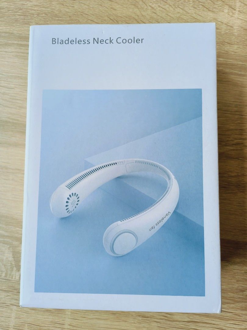 Neck Cooler (Category: Other Gadgets) located in Singapore. Submitted by angie7306 (Listing ID 1373100890, Image 1). Description: .