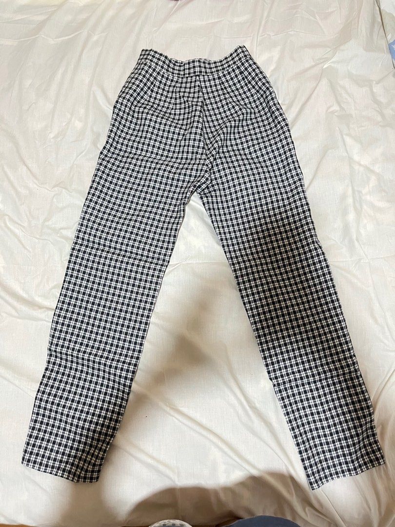 PANTS (Category: Other Bottoms) located in Manila. Submitted by trixvil (Listing ID 1373157589, Image 3). Description: Size: XS(25) .