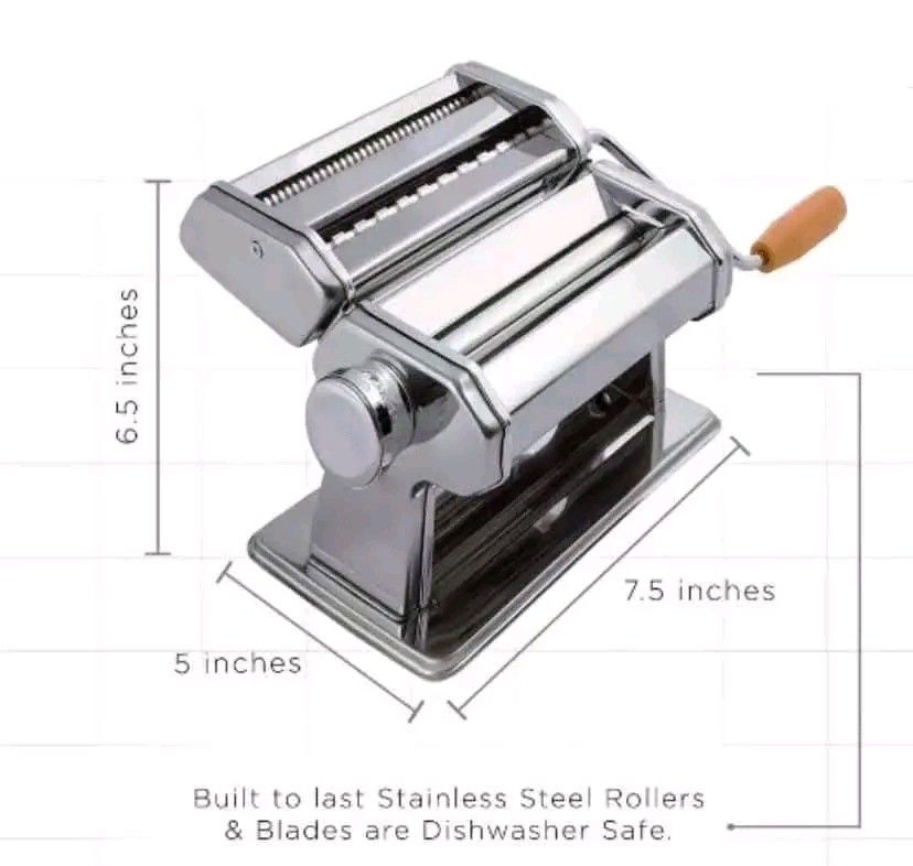 Pasta maker (Category: Bakeware) located in Manila. Submitted by jelai.cybyb (Listing ID 1373184894, Image 1). Description: .