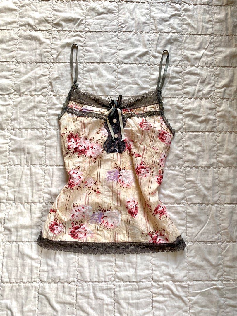 Patch Work Set (Category: Sets or Coordinates) located in Dipolog. Submitted by j4rty_closet (Listing ID 1373188268, Image 2). Description: Sets thrifted but in a good condition.