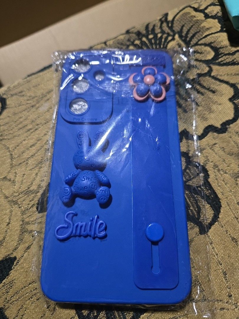 Samsung AO5S (Category: Other Accessories) located in Singapore. Submitted by golem123 (Listing ID 1373207634, Image 1). Description: still in plastic.