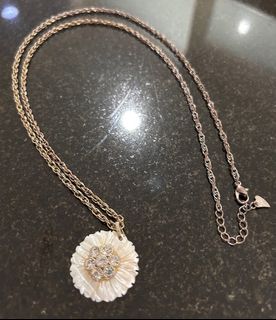 (Category: ) located in . Submitted by missben (Listing ID 1373136216, Image 1). Description: .