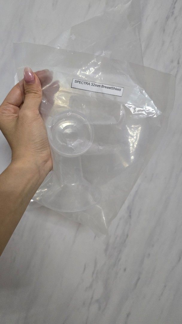 SPECTRA breast flange (Category: Breastfeeding & Bottle Feeding) located in Singapore. Submitted by listitup (Listing ID 1373157121, Image 3). Description: .