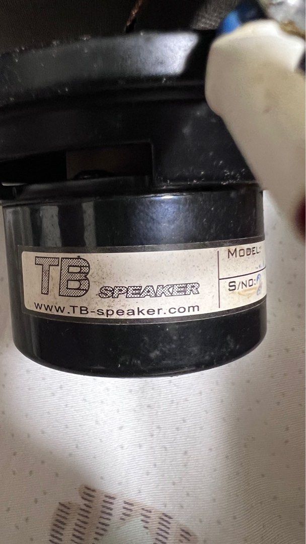 由 jeffgao5171408 (刊登 ID 1373114892，圖片 3) 提交，位於 台北市 (Taipei) 的 TB speaker 4吋 全音域喇叭一對 (類別：Soundbar、揚聲器、藍牙喇叭、耳擴)，說明：寬16cm.高26cm.深20.5cm。