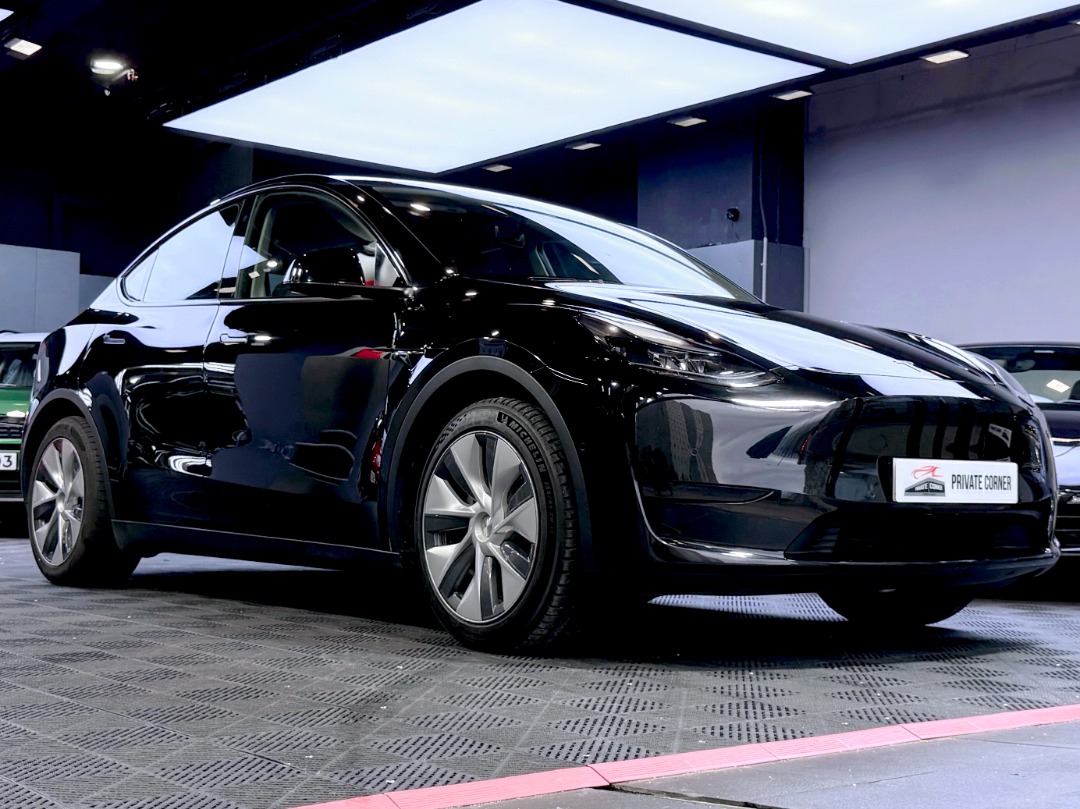 Tesla MODEL Y STANDARD RANGE Auto628631265980181110