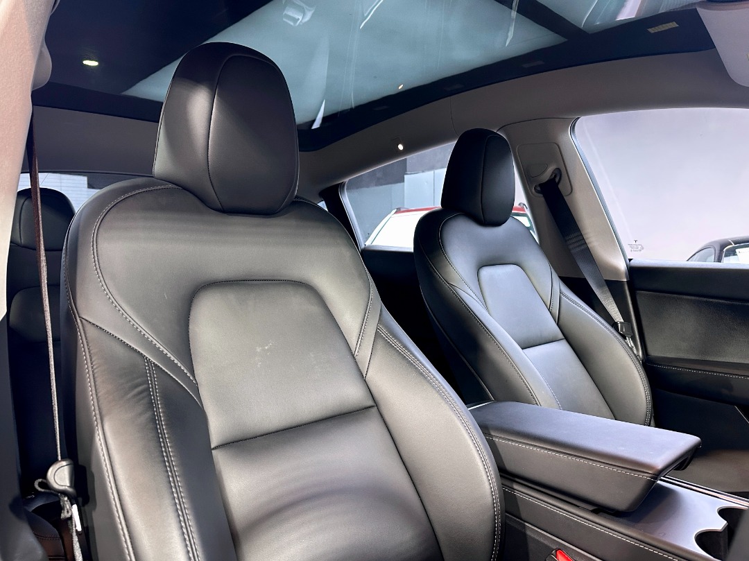 Tesla MODEL Y STANDARD RANGE Auto62863126598018113