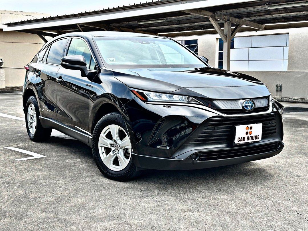 Toyota Harrier Hybrid 2.5 S (A) (Category: Used Cars) located in Singapore. Submitted by axautomobile (Listing ID 1370713593, Image 1). Description: Description ➷ 1️⃣ Owner ONLY (Installment $15XX, Full Loan Available) 🆕 2.5 Hybrid Engine Premium (Fuel Consumption 25Km/L) ➡️ Keyless Entry & Start/Stop. Rear Aircon. LED Headlight. Auto Tailgate. Cruise Control. ➡️ Original Player With Reverse Camera & Sensor. Multi Function Steering Control. ➡️ O
