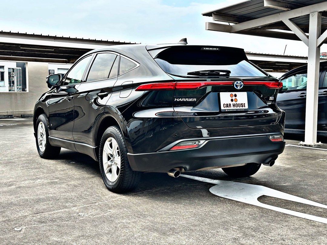 Toyota Harrier Hybrid 2.5 S (A) (Category: Used Cars) located in Singapore. Submitted by axautomobile (Listing ID 1370713593, Image 2). Description: Description ➷ 1️⃣ Owner ONLY (Installment $15XX, Full Loan Available) 🆕 2.5 Hybrid Engine Premium (Fuel Consumption 25Km/L) ➡️ Keyless Entry & Start/Stop. Rear Aircon. LED Headlight. Auto Tailgate. Cruise Control. ➡️ Original Player With Reverse Camera & Sensor. Multi Function Steering Control. ➡️ O