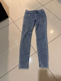 (Category: ) located in . Submitted by banannapreloved (Listing ID 1373132498, Image 1). Description: .