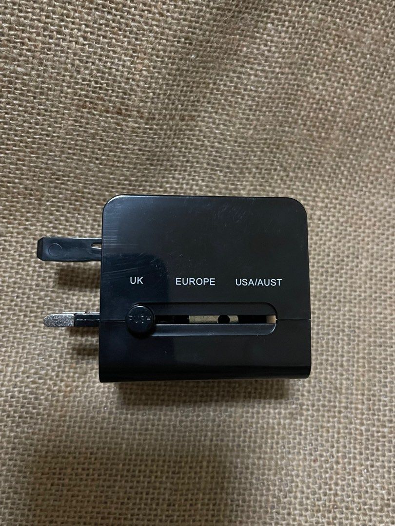 Universal Travel Adaptor Black63208332799618111