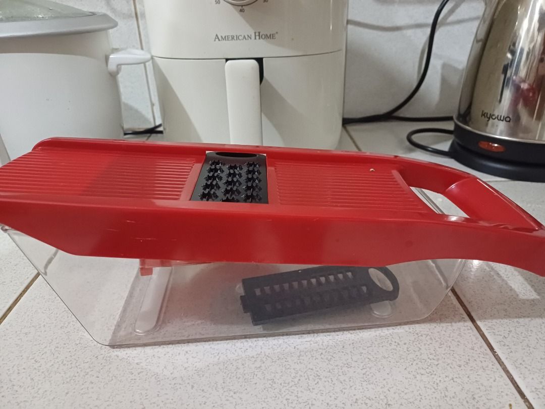 Vegetable chopper grater mandolin (Category: Other Kitchen Appliances) located in Quezon City. Submitted by potatoiceblended (Listing ID 1359618710, Image 3). Description: .