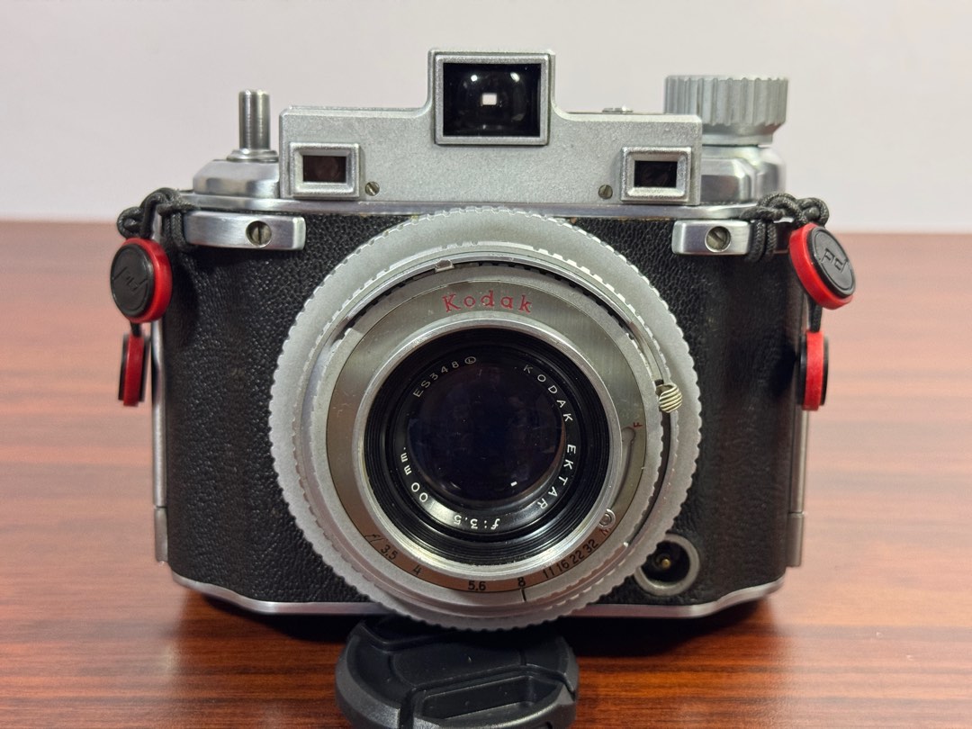 Vintage Kodak Medalist II 6x9 Camera, Photography, Cameras on
