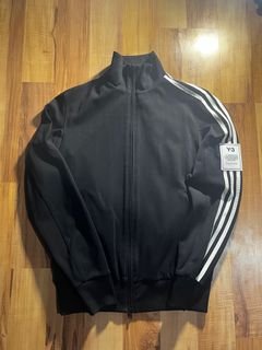 (Category: ) located in . Submitted by haazziim (Listing ID 1373212153, Image 1). Description: .