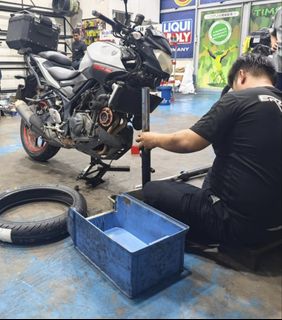 (Category: ) located in . Submitted by erzat.lee.tyres (Listing ID 1373134081, Image 1). Description: .