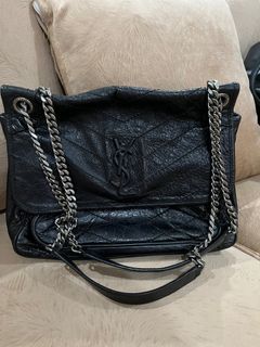 (Kategori: ) berada di . Dikirim oleh arssecondhandbag (ID iklan 1373147118, Gambar 1). Deskripsi: .
