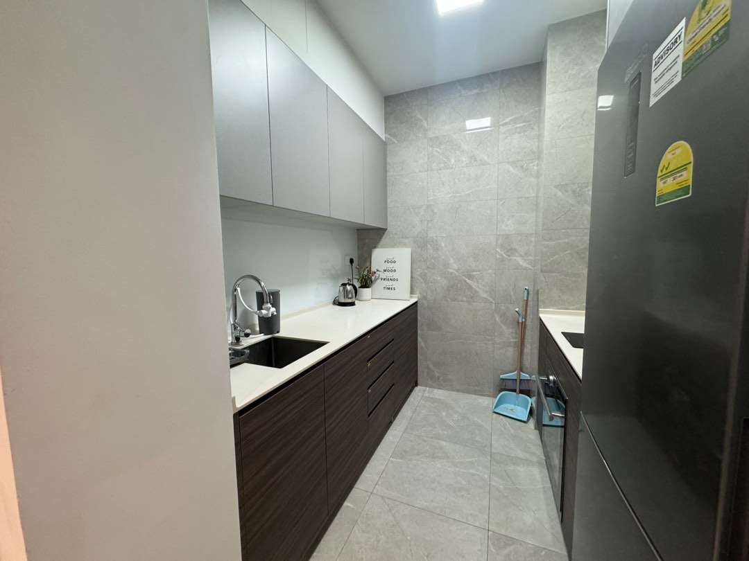 (Category: ) located in . Submitted by annkyoy (Listing ID 1373337302, Image 1). Description: .