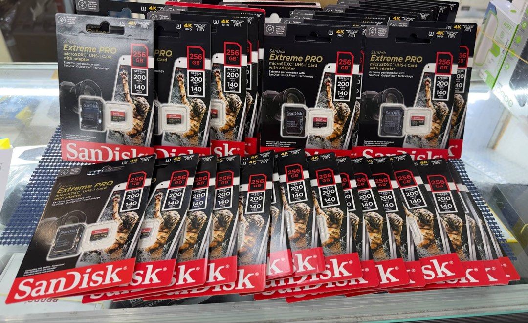 256GB Micro SD Extreme Pro Sandisk Original (Category: Memory & SD Cards) located in Makati City. Submitted by jc.cuerdo (Listing ID 1373359083, Image 1). Description: .