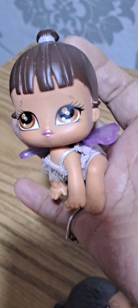 3 pcs bundle Mini bratz (Category: Kids Toys) located in Davao. Submitted by bravemoon_556cd5 (Listing ID 1373323552, Image 1). Description: we ship nationwide gcash or bank account payment mode.