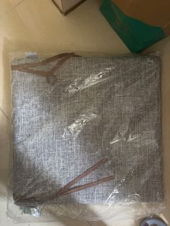 （分類：）位於 。 由 yeeeyeeyee 提交（商品編號 1373292357，圖片 1）。簡介： 。