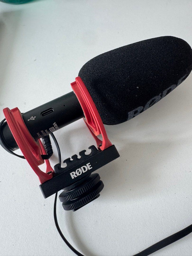 🎤 RØDE VideoMicro Compact On-Camera Microphone – SGD 7062863111029250111