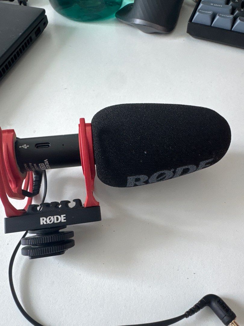 🎤 RØDE VideoMicro Compact On-Camera Microphone – SGD 7062863111029250112