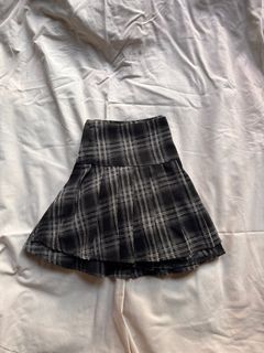 （分類：）位於 。 由 beasthriftstore 提交（商品編號 1373324584，圖片 1）。簡介： 。