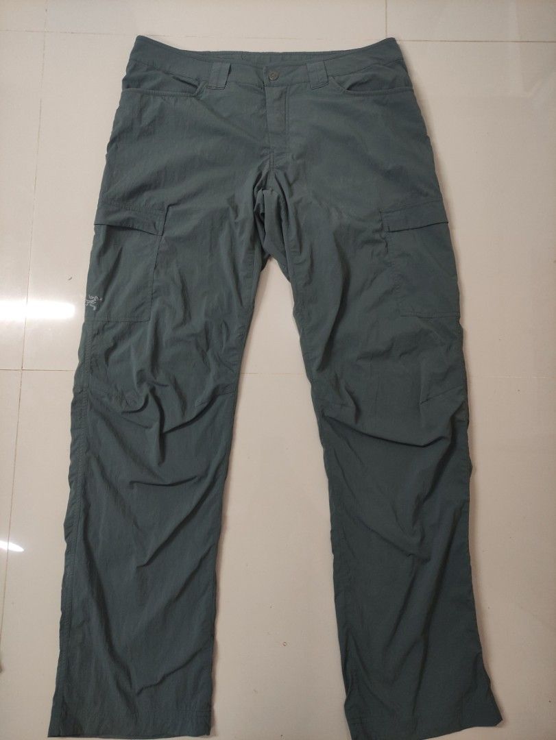 Arc'teryx Rampart Cargo Hiking Pants (Category: Jeans) located in Manila. Submitted by maxxxxxxxxxxxx (Listing ID 1373308718, Image 2). Description: for sale authentic Arc'teryx rampart cargo pants size large 34 wide and comfy fit with side pockets.