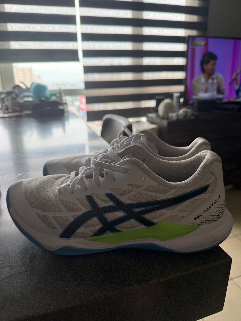 Asics Gel Tactic 12 (Category: Sneakers) located in Mandaluyong City. Submitted by raeguinto (Listing ID 1373269529, Image 1). Description: Bought 7k. RFS: bought new shoes.