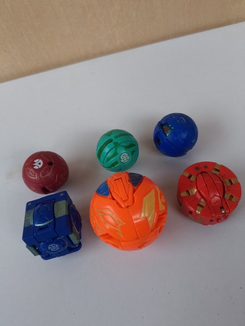 Bakugan Battle brawlers set (Category: Action & Battle Toys) located in Lipa City. Submitted by meechytwotwotwo (Listing ID 1373271559, Image 3). Description: Bakugan Battle brawlers set sign of usage Plss check photos for actual condition additional shipping fee MODE OF PAYMENT: GCASH/NO COD payment first before shipment Thank you..