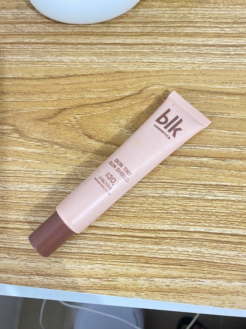 blk skin tint (Category: Makeup) located in Bulacan. Submitted by alshopie (Listing ID 1373356824, Image 1). Description: not my shade.