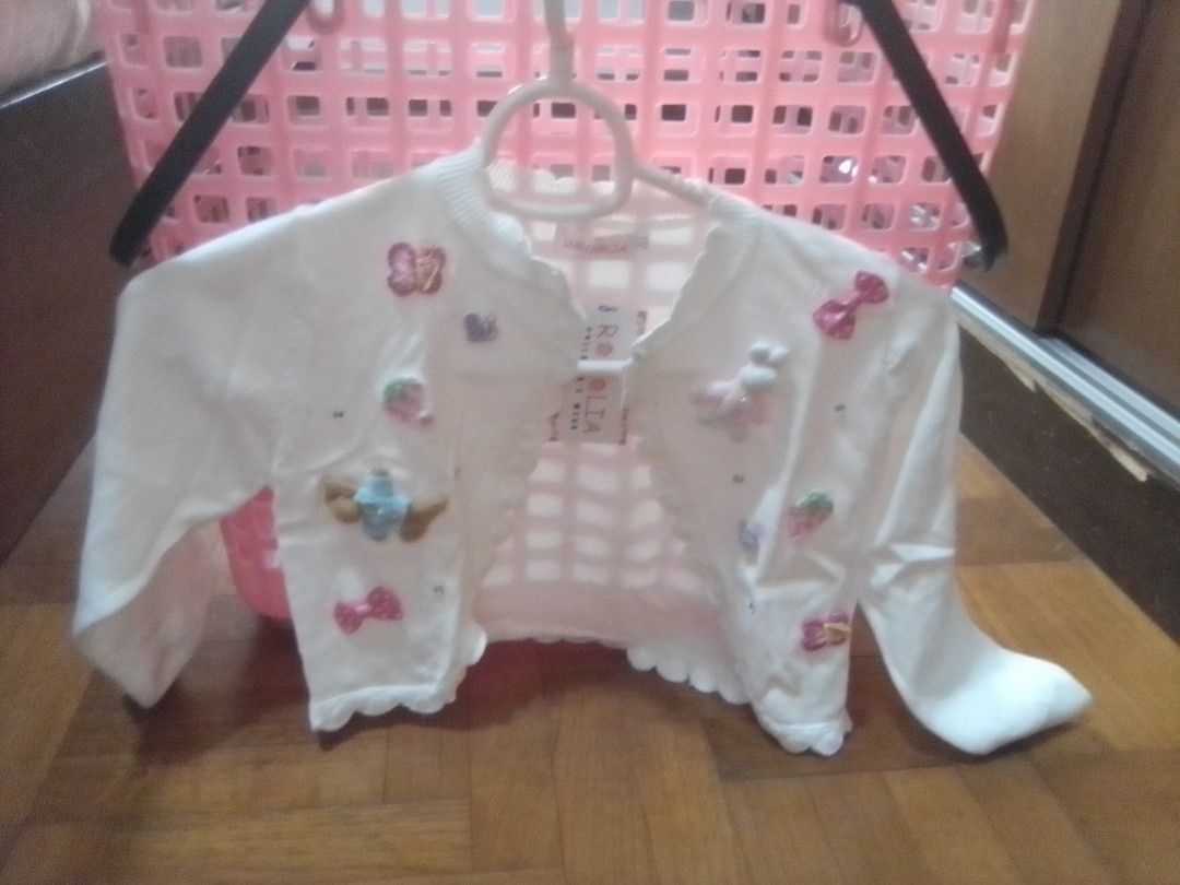 Brand new girls clothes (Category: Babies & Kids Fashion) located in Singapore. Submitted by happyljun (Listing ID 1373333715, Image 1). Description: each piece $5 buy 3 pcs - can choose 1 pc from free items range (sorry no reservation fr free item) Last picture is free item range..