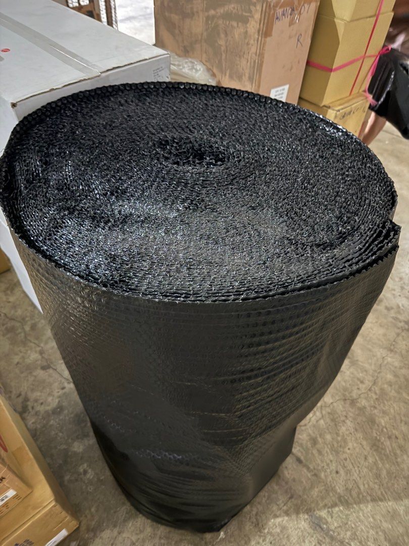 Bubble wrap (Category: Everything Else Others) located in Quezon City. Submitted by katieshops (Listing ID 1373285097, Image 1). Description: .