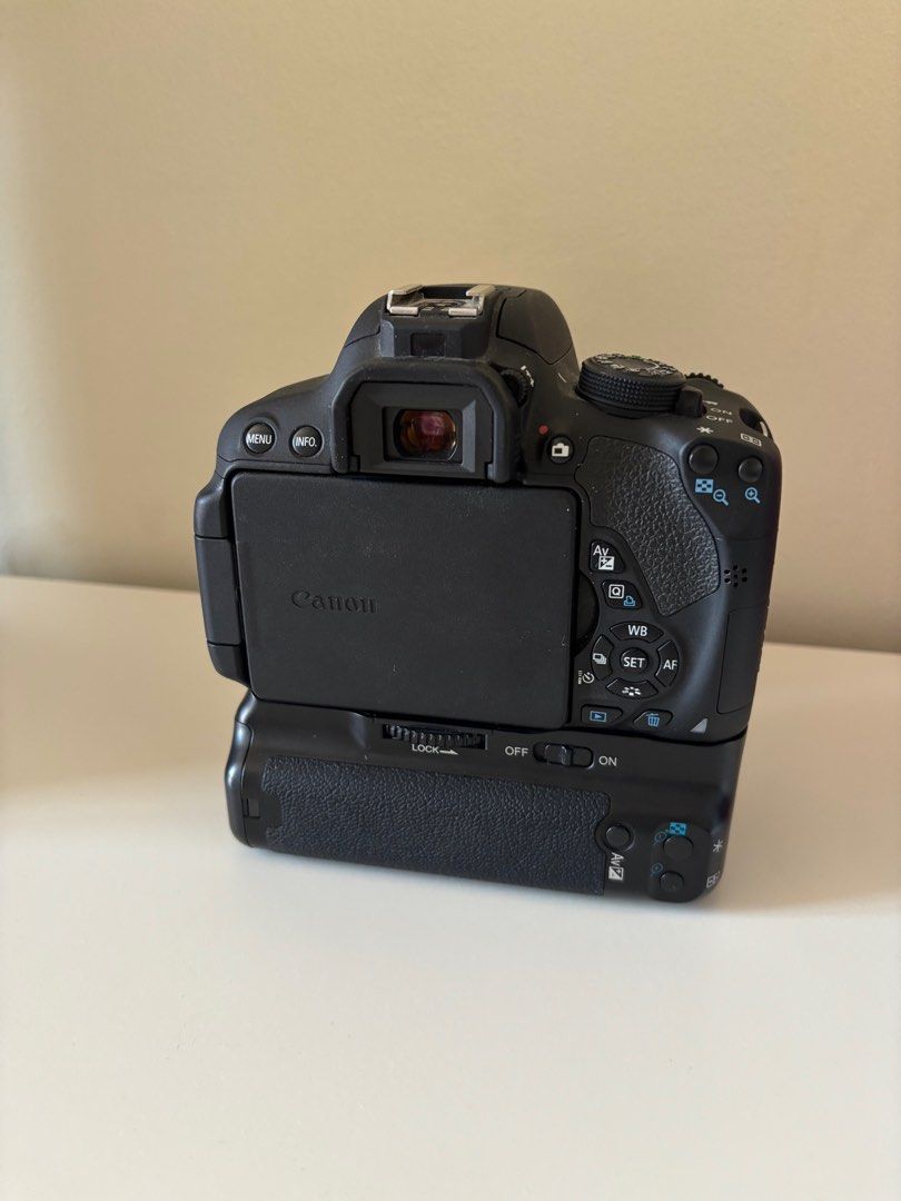 Canon 700D (Category: Cameras) located in Quezon City. Submitted by ysm888 (Listing ID 1373321254, Image 2). Description: - Like new (used only for product shoot) - Battery still works - No bag - Sample photo at last page.