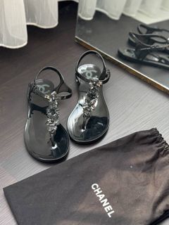(Kategori: ) berada di . Dikirim oleh brandedboutique_luxury (ID iklan 1373369605, Gambar 1). Deskripsi: .