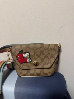 (Category: ) located in . Submitted by stephaniengpy (Listing ID 1373347019, Image 1). Description: .