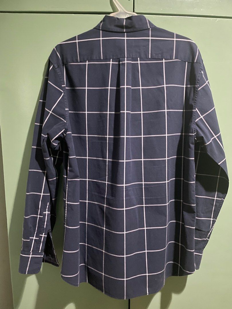 Giordano Checkered Polo Navy Blue Size L (Category: Tshirts & Polo Shirts ) located in Quezon City. Submitted by e95dlo (Listing ID 1373394280, Image 2). Description: Selling Used Giordano Stretch Slim Polo in Navy Blue RFS: Decluttering Perfect for office, casual wear Condition: No major flaws Will have it sanitized and ironed before delivery Shipping/Delivery c/o buyers expense. Location is in QC Meet up in QC weekends only. Makati on Wed Payme