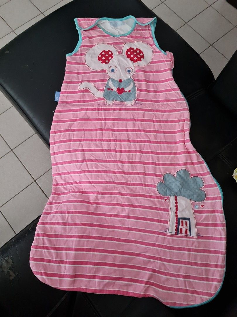 Grobag sleep bag (Category: Babies & Kids Fashion) located in Singapore. Submitted by yen_simplicity1987 (Listing ID 1373260802, Image 1). Description: .