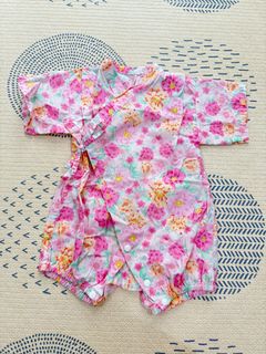(Category: ) located in . Submitted by babymantou (Listing ID 1373312181, Image 1). Description: .